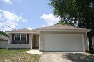 2877 Aplin Rd, Crestview, FL 32539 - Photo 1