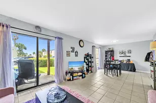 308 SW Miracle Strip Parkway SW, Fort Walton Beach, FL 32548 - Photo 12