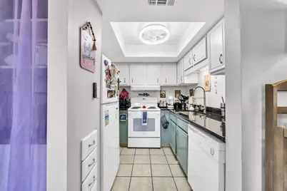 308 SW Miracle Strip Parkway SW #UNIT 1B, Fort Walton Beach, FL 32548 - Photo 6