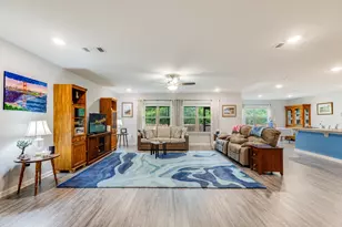 340 Merlin Ct, Crestview, FL 32539 - Photo 2