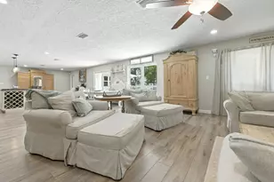 1401 Hickory St, Niceville, FL 32578 - Photo 10