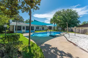 10 Lake Lorraine Cir, Shalimar, FL 32579 - Photo 18