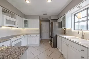 3625 E Ohenry Dr E, Panama City, FL 32408 - Photo 10