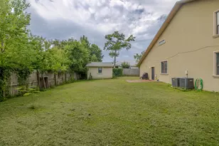 3625 E Ohenry Dr E, Panama City, FL 32408 - Photo 46