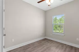 280 Date Palm Ln, Freeport, FL 32439 - Photo 10