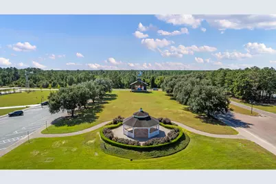 490 Cornelia Street, Freeport, FL 32439 - Photo 36