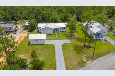 211 W Renoir Road W, Defuniak Springs, FL 32433 - Photo 2