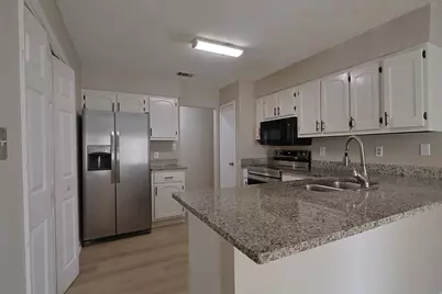 392 E Pine Street E, Mary Esther, FL 32569 - Photo 8