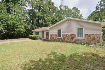 392 E Pine Street E, Mary Esther, FL 32569 - Photo 4