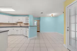 732 Denise Dr, Crestview, FL 32536 - Photo 12