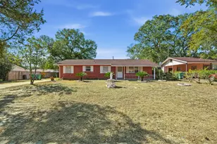 63 Oak Ln, Shalimar, FL 32579 - Photo 2