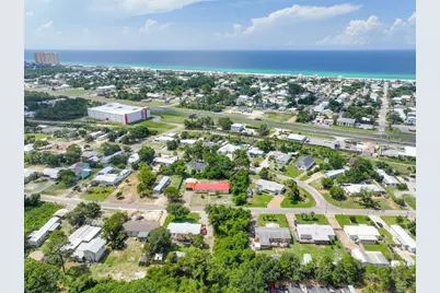 621 Malaga Place, Panama City Beach, FL 32413 - Photo 8