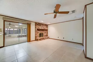 2601 Edgewater Dr, Niceville, FL 32578 - Photo 14