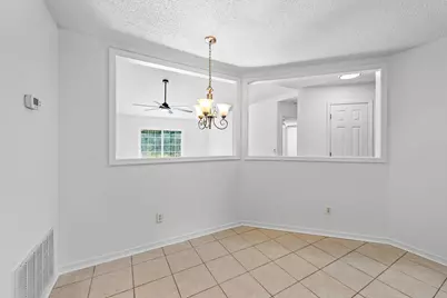 7252 Antoinette Circle, Navarre, FL 32566 - Photo 14