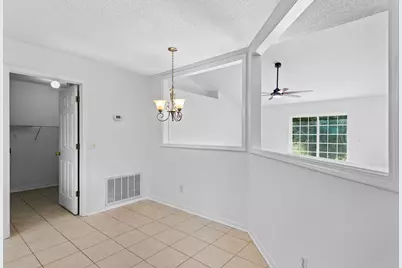 7252 Antoinette Circle, Navarre, FL 32566 - Photo 16