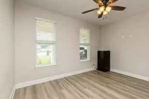 26 10th Ave, Shalimar, FL 32579 - Photo 22