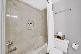 214 SW Miracle Strip Parkway SW, Fort Walton Beach, FL 32548 - Photo 6