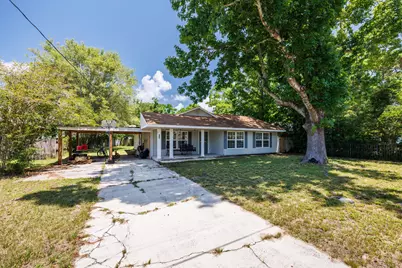 209 Michael Avenue, Mary Esther, FL 32569 - Photo 4