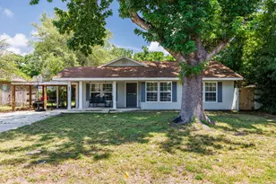 209 Michael Ave, Mary Esther, FL 32569 - Photo 2