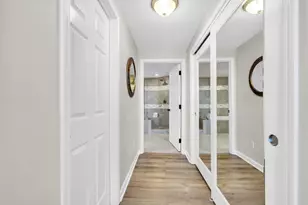 1050 Harbor Boulevard, Destin, FL 32541 - Photo 22