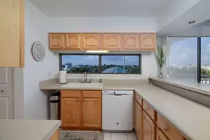 114 Main Sail Dr, Miramar Beach, FL 32550 - Photo 10