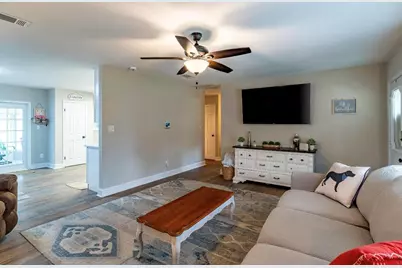 6935 Jasper Street, Navarre, FL 32566 - Photo 10