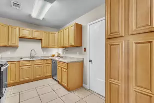 2105 Dora St, Pensacola, FL 32514 - Photo 8