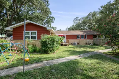422 Fairpoint Drive, Gulf Breeze, FL 32561 - Photo 26