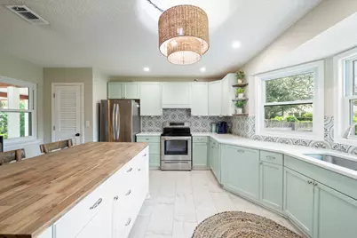 422 Fairpoint Drive, Gulf Breeze, FL 32561 - Photo 18