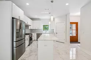 410 Anchors St, Niceville, FL 32578 - Photo 2