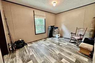 2852 Feral Ln, Caryville, FL 32427 - Photo 20