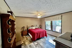 2852 Feral Ln, Caryville, FL 32427 - Photo 14