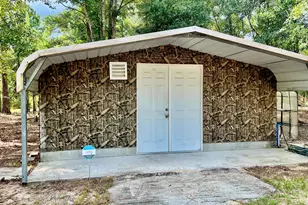 2852 Feral Ln, Caryville, FL 32427 - Photo 32