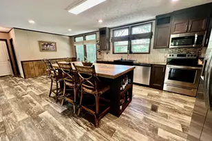 2852 Feral Ln, Caryville, FL 32427 - Photo 4