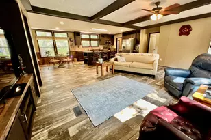 2852 Feral Ln, Caryville, FL 32427 - Photo 6