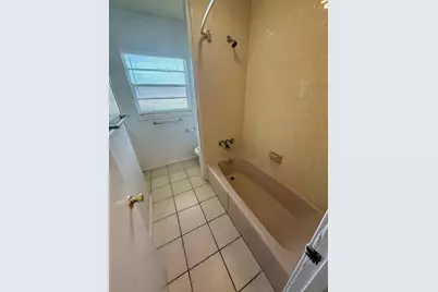 594 Florosa Court, Mary Esther, FL 32569 - Photo 10