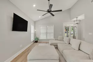 1006 W Lloyd Street W, Pensacola, FL 32501 - Photo 8