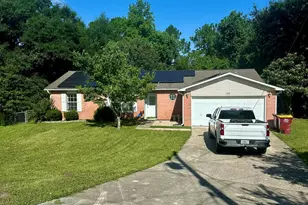 138 Louise Dr, Crestview, FL 32536 - Photo 2