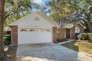 4591 Scarlet Dr, Crestview, FL 32539 - Photo 2