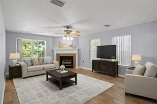 933 Scenic Oak Ln, Fort Walton Beach, FL 32547 - Photo 8