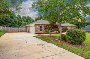 6215 Shire Ln, Crestview, FL 32536 - Photo 4