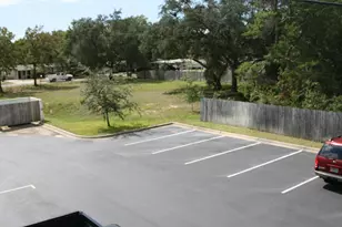 137 N John Sims Parkway N, Valparaiso, FL 32580 - Photo 6