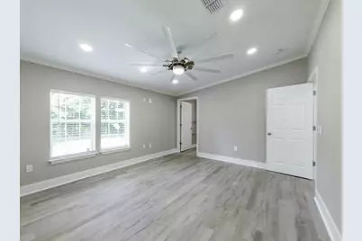 630 W Griffith Avenue W, Crestview, FL 32536 - Photo 18