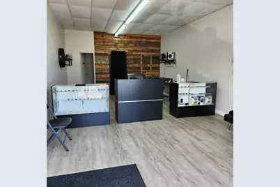 1 NW Holmes Boulevard NW, Fort Walton Beach, FL 32548 - Photo 1