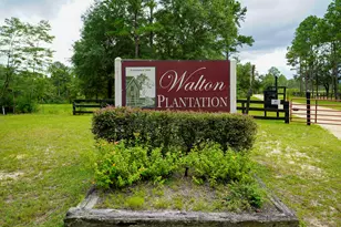 817 N Planters Dr N, Laurel Hill, FL 32567 - Photo 2