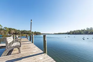 47 Hidden Cove Dr, Valparaiso, FL 32580 - Photo 2