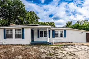 105 NW Lincoln Dr NW, Fort Walton Beach, FL 32547 - Photo 1