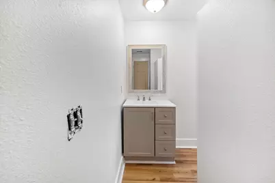 105 NW Lincoln Drive NW, Fort Walton Beach, FL 32547 - Photo 8