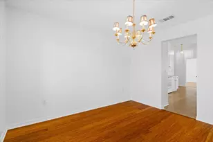 2025 Resort St, Navarre, FL 32566 - Photo 8