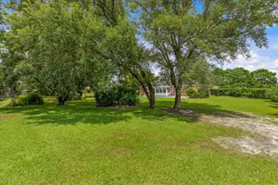 2025 Resort St, Navarre, FL 32566 - Photo 48